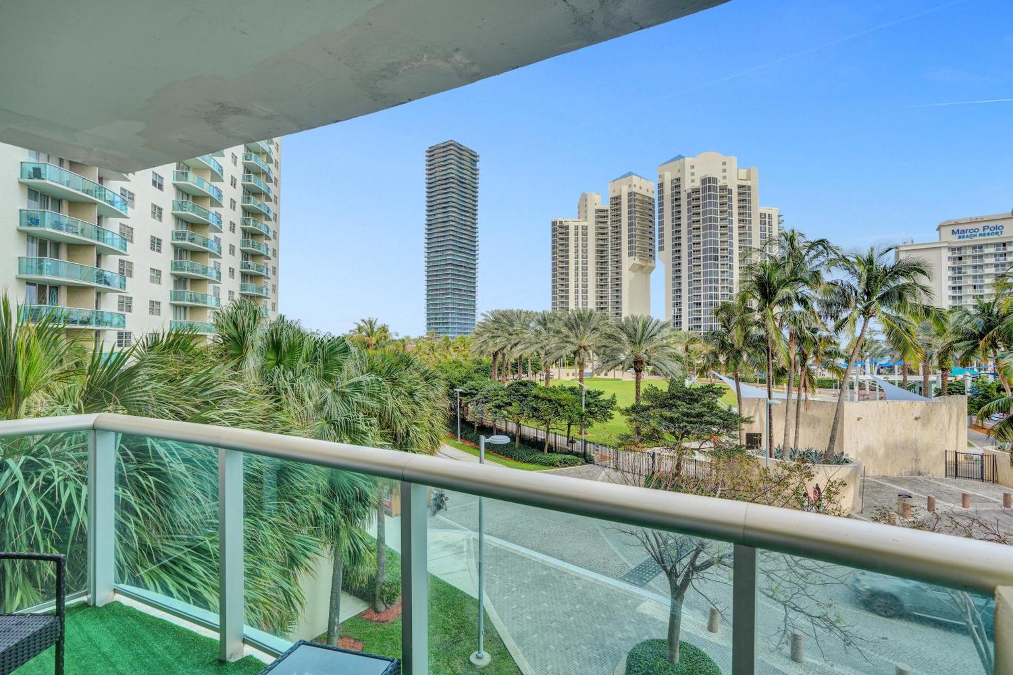 Ocean Reserve Luxury Condos Across From Sunny Isles Beach Miami Beach Luaran gambar
