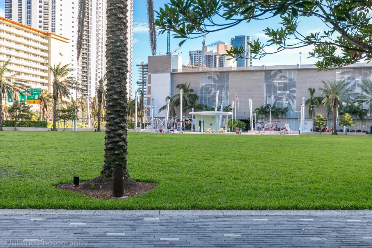 Ocean Reserve Luxury Condos Across From Sunny Isles Beach Miami Beach Luaran gambar